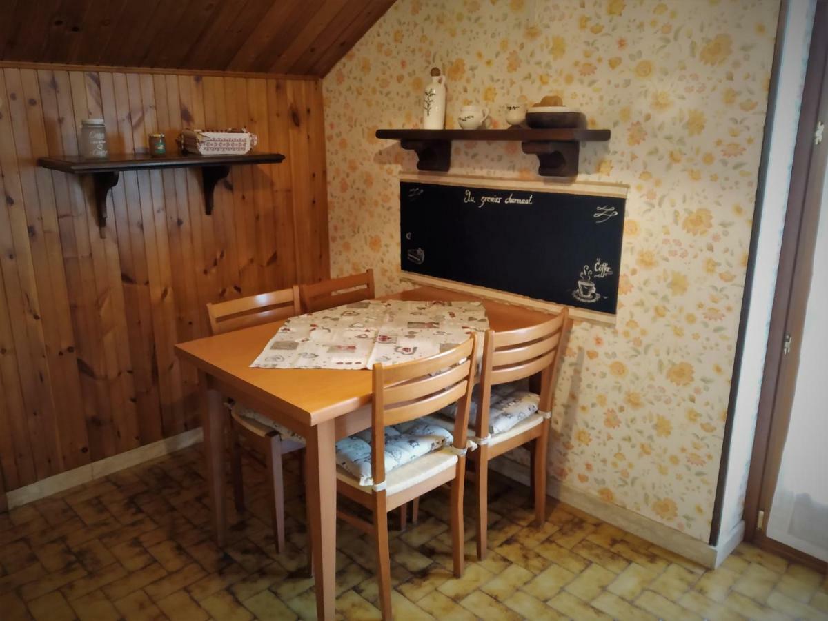 Au Grenier Charmant Аоста Экстерьер фото